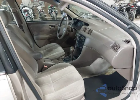 2000 Toyota Camry Le from USA, damaged, VIN 4T1BG22K2YU660927